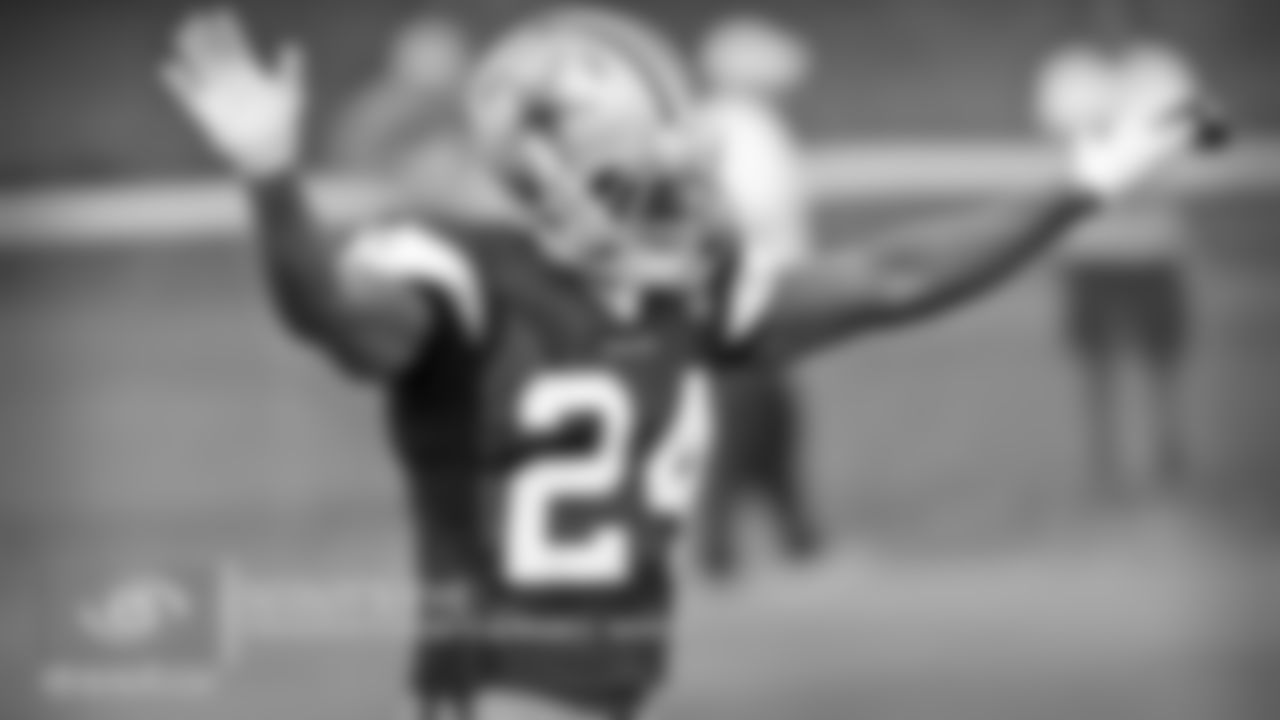Dak Prescott to Michael Gallup on the comeback has been money all camp. Gallup has shown such a feel for how to drive the defender off the ball and then come back to the exact spot where the ball is. Today was the only time where I saw Prescott throw the ball short of Gallup and it resulted in an interception by Chidobe Awuzie. I thought maybe Gallup went too far up the field, but that wasn't the case. Prescott just didn't get enough on the ball and Awuzie was able to make the adjustment to keep it off the ground.
