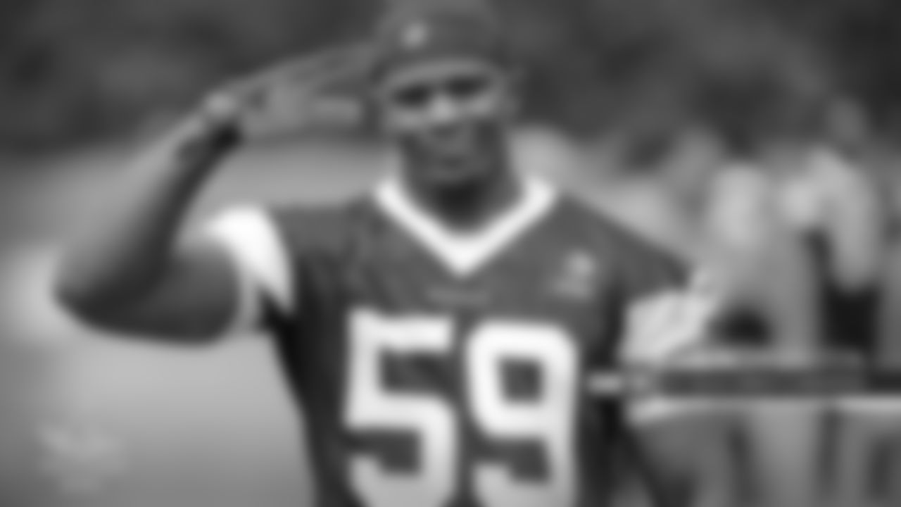 59 | DE Chauncey Golston