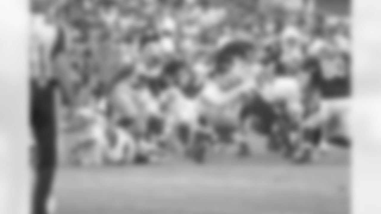 temp20130817_DAL_AZ_quickies126.jpg