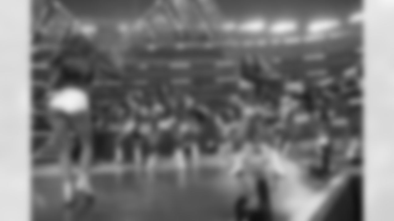 half_gal_20141127_phl_dal_quickies127.jpg