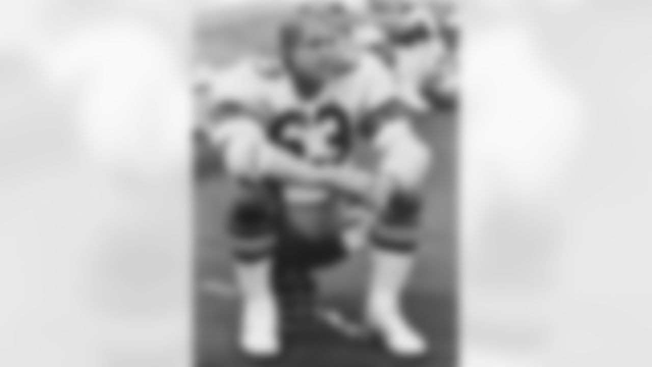 Larry Cole