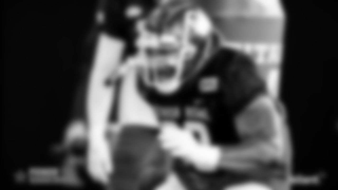 1. Perrion Winfrey (IDL – Oklahoma)
The most impressive player throughout the week of practice took that into gameday and was named the Most Valuable Player of the Senior Bowl. Winfrey showed that his domination of the one-on-one and team drills in practice were no fluke as he finished with two sacks and three tackles for loss. All of which further solidifying his spot as a top interior lineman in the class.