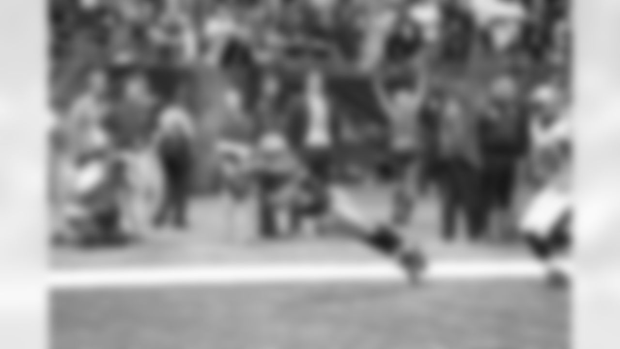 20151004_dal_no_quickies216.jpg