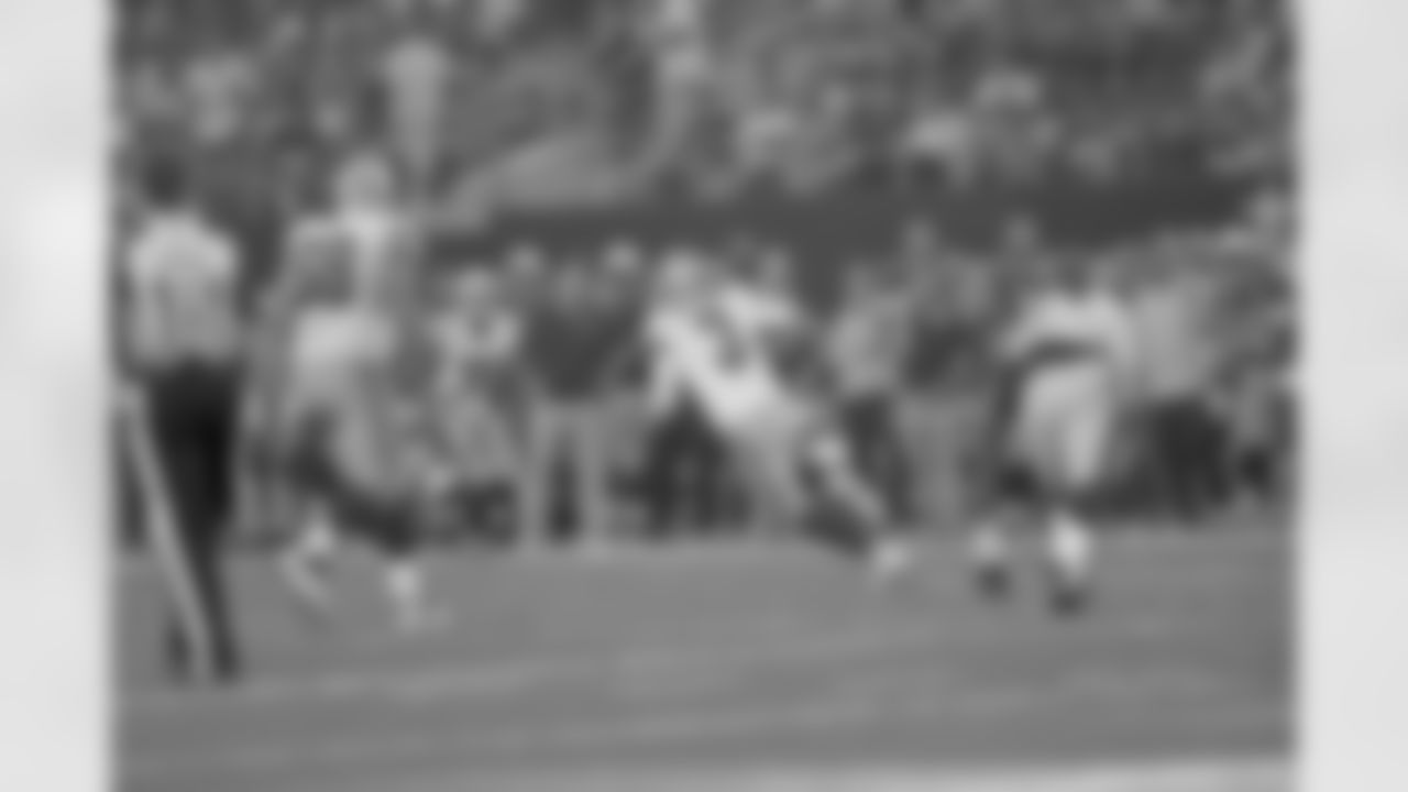 11 October 2015: Views
of the Dallas Cowboys in the 30-6 loss to the New England Patriots at AT&T Stadium in Arlington, Texas. Photo by James D. Smith/Dallas Cowboys