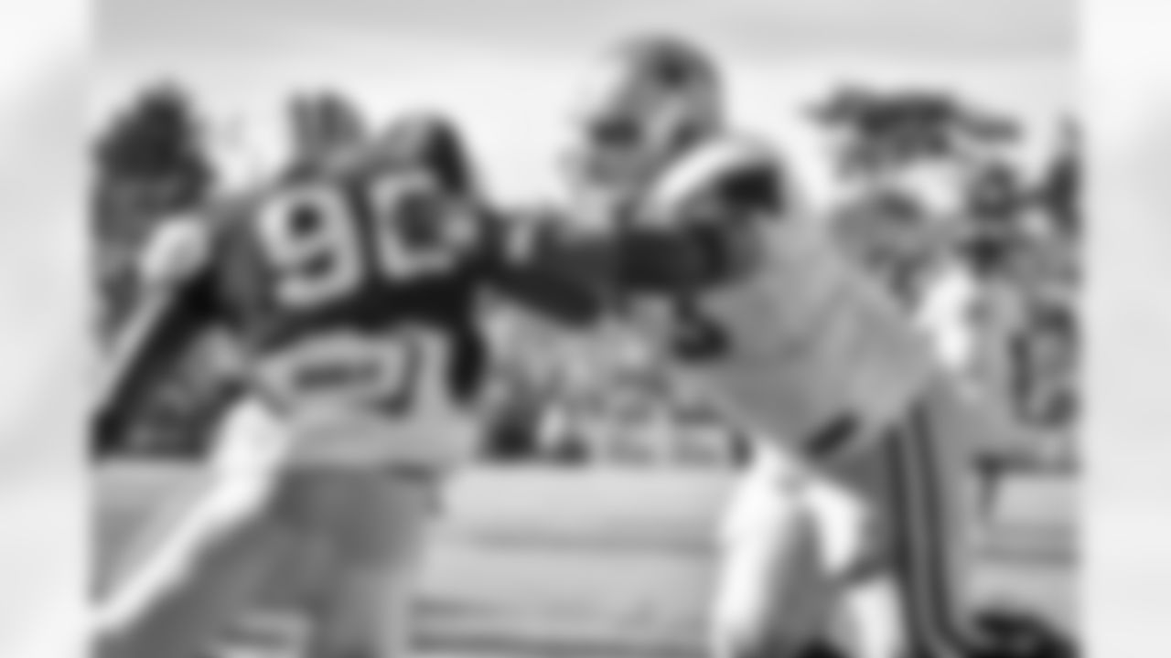08022015_training_camp_afternoon_bernadeau_lawrence_jj892.jpg