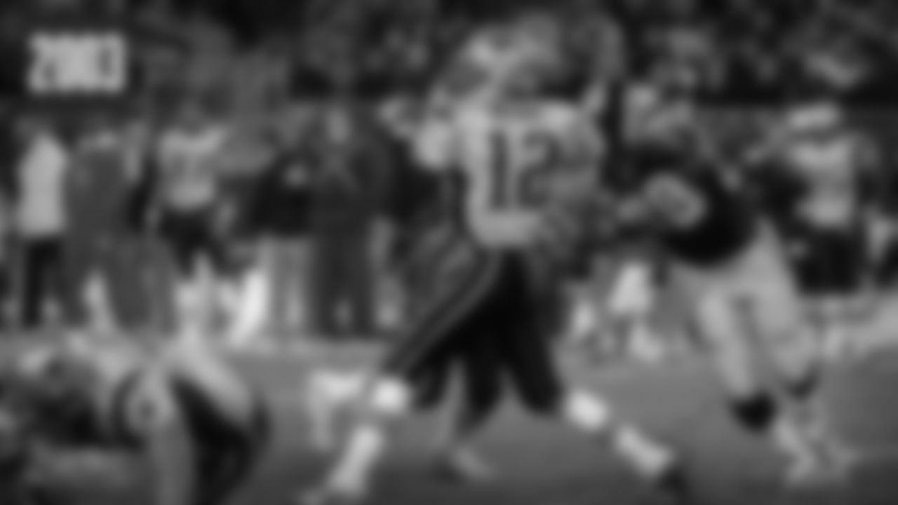 Brady's Stats: 15-34 passing, 264 yards, 0 TD, 0 INT – 64.8 QB rating