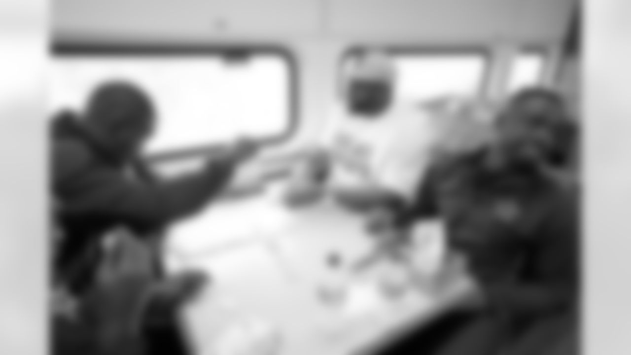 temp20140806_DAL_train_quickies30.jpg