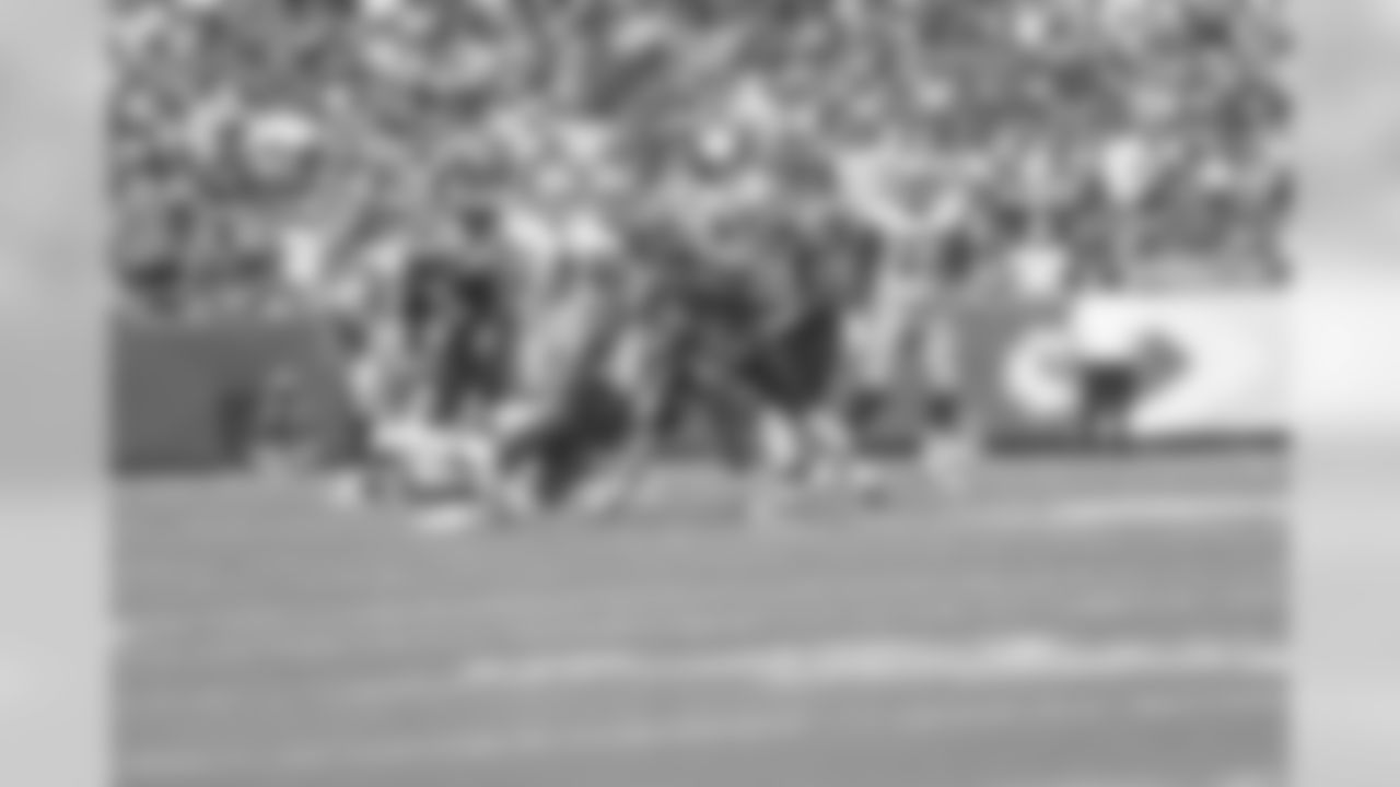 temp20130915_DAL_KC_quickies112.jpg
