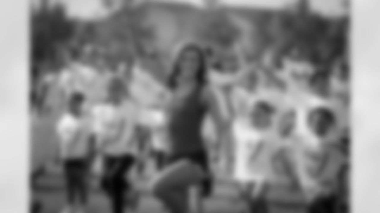 20160729_dal_cheers_camp17.jpg