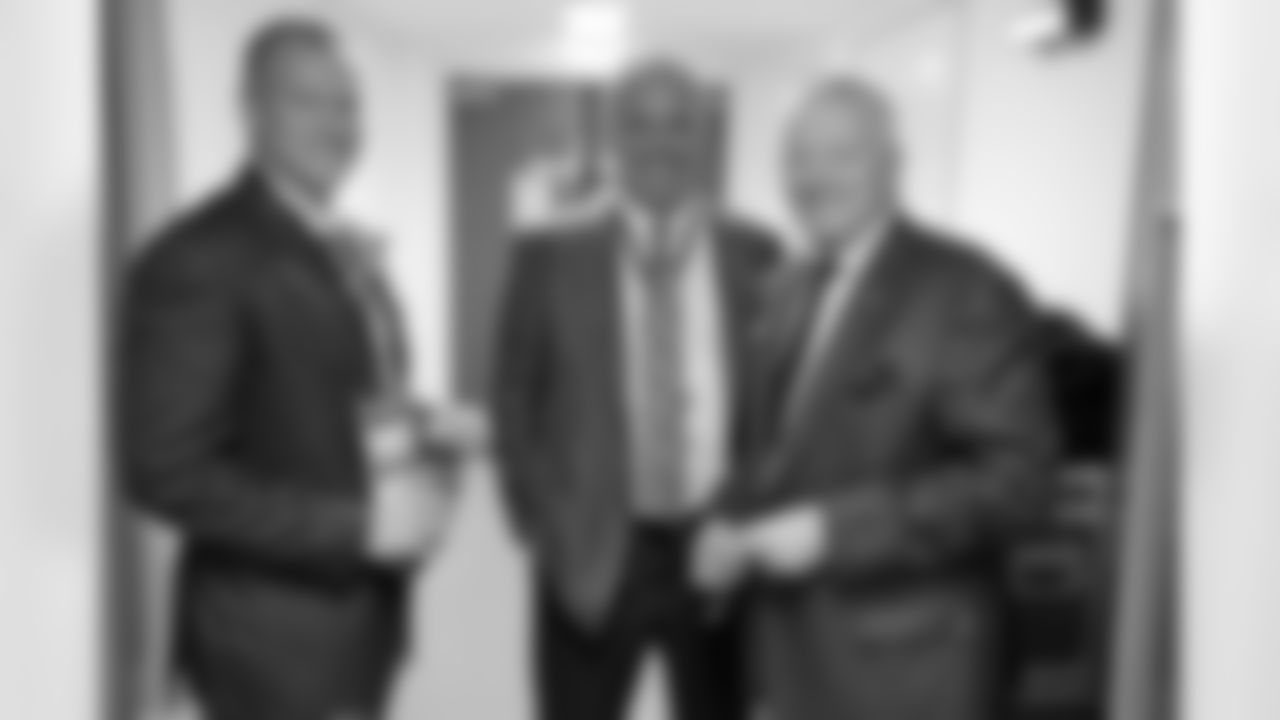 london_jerry_jones_stephen_dal_jax_quickies032.jpg