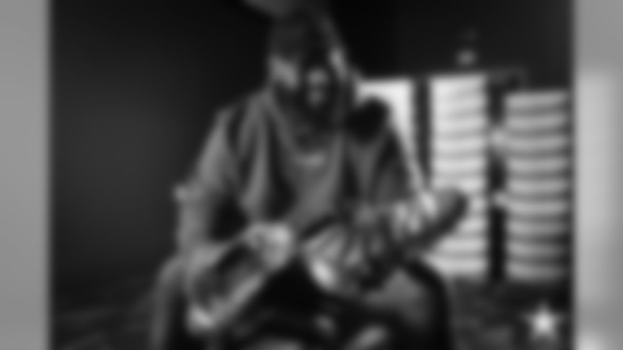 Maliek Collins: Premature Children - Hand to Hold