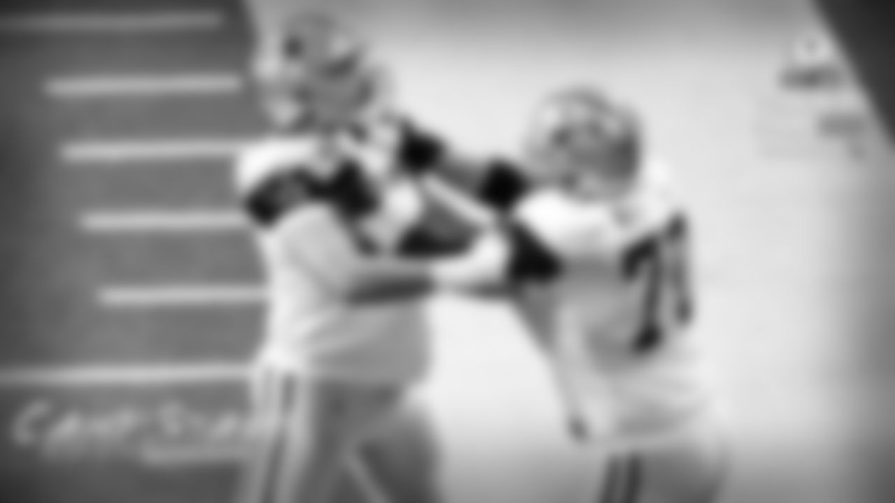 Zack Martin

Ambar García: Today I decided to focus a little more on the O-line. With the injuries and all the shuffling, I just have to go ahead and give a shout-out to Zack Martin. He is just as solid as he's always been. I know this is taken as a given and probably won't surprise anyone, but with Travis Frederick retired and Tyron Smith and La'el Collins still out, it's just great to see Martin still holding up.