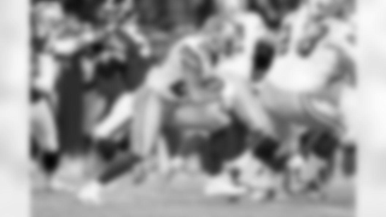 murray_20141204_dal_chi_quickies122.jpg