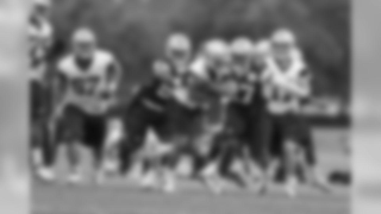 RB Kendial Lawrence runs with the ball.