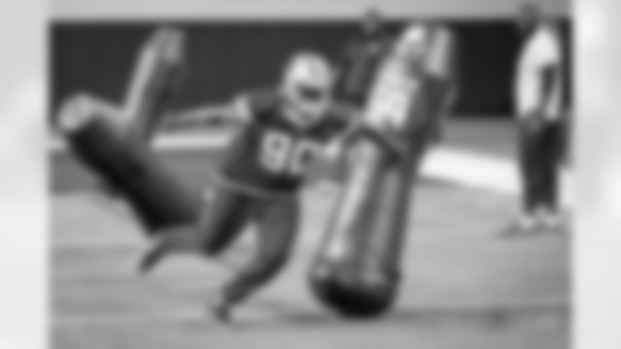 20180604_dal_demarcus_lawrence03.jpg
