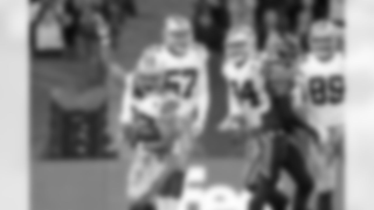london_spillman_fumble_dal_jax_quickies109.jpg