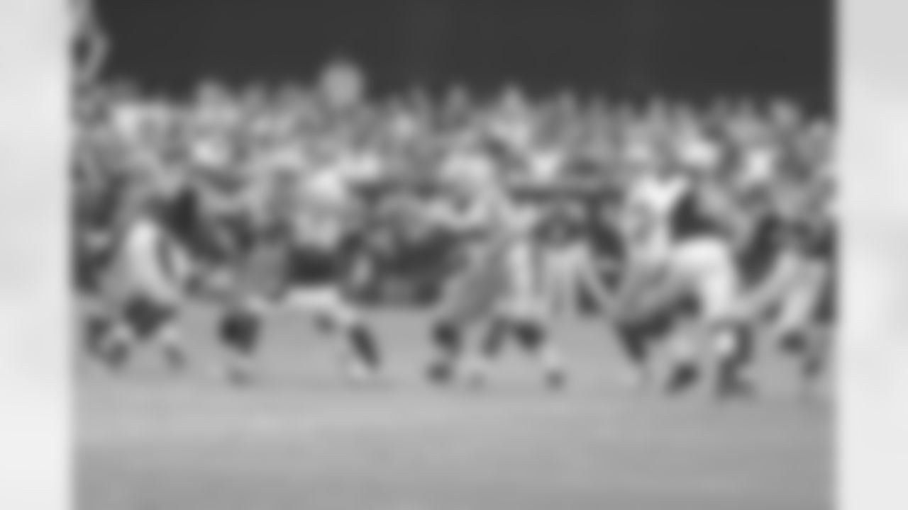 temp20130817_DAL_AZ_quickies076.jpg