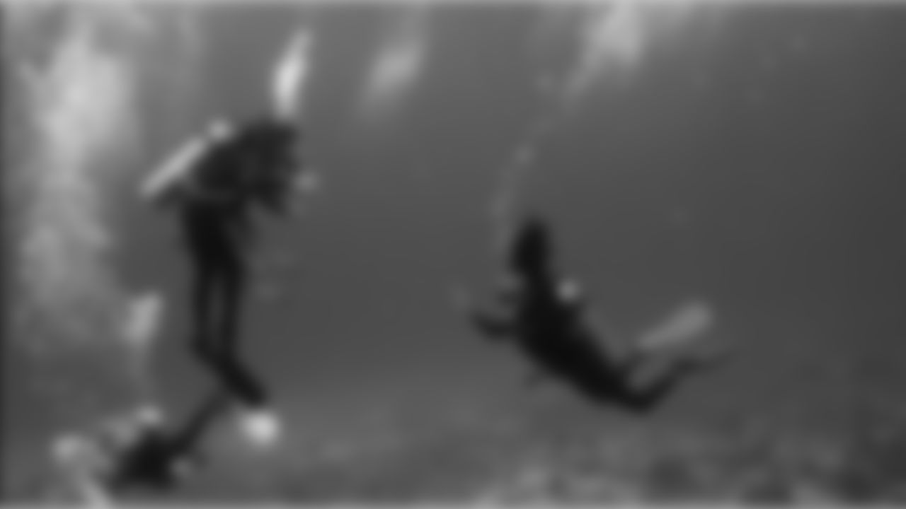 tempGirls-Diving.jpg
