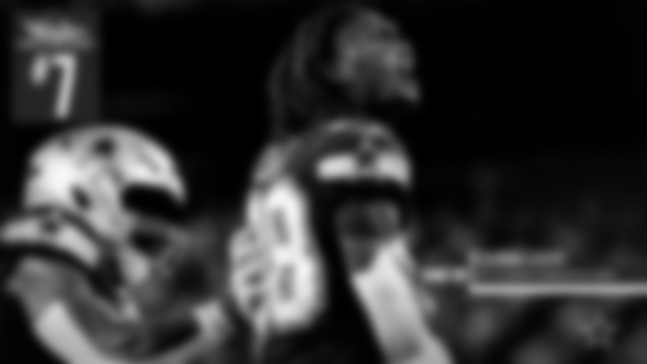 7. CeeDee Lamb — Like Trevon Diggs, Lamb had plays to forget in the first half. But the Cowboys' 89-yard touchdown drive in the fourth quarter was arguably Lamb's best sequence as a Cowboy yet: three catches for 31 yards in four plays, including a fourth-down conversion and the one-handed TD grab. He led all players with eight catches for 87 yards.