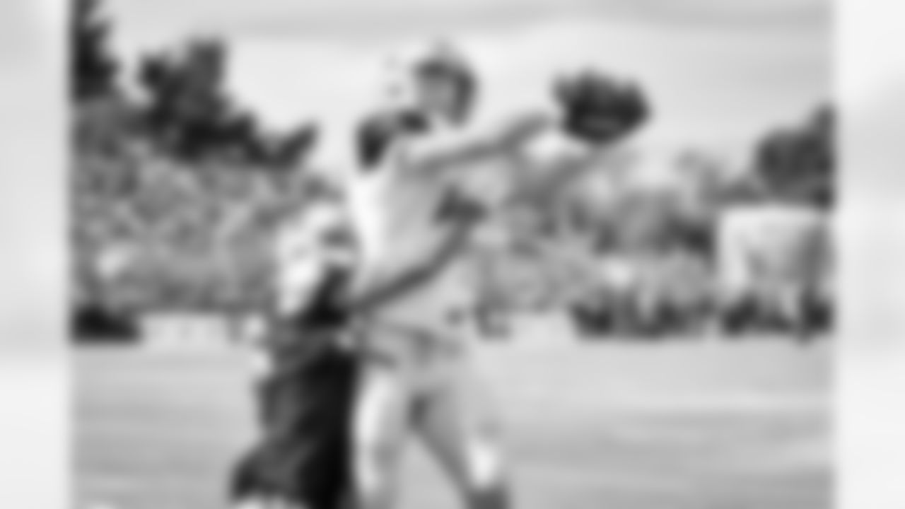 08022015_training_camp_afternoon_beasley_jj769.jpg