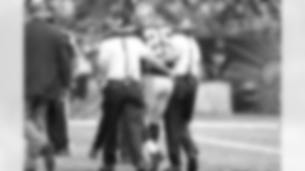 20151004_dal_no_quickies150.jpg