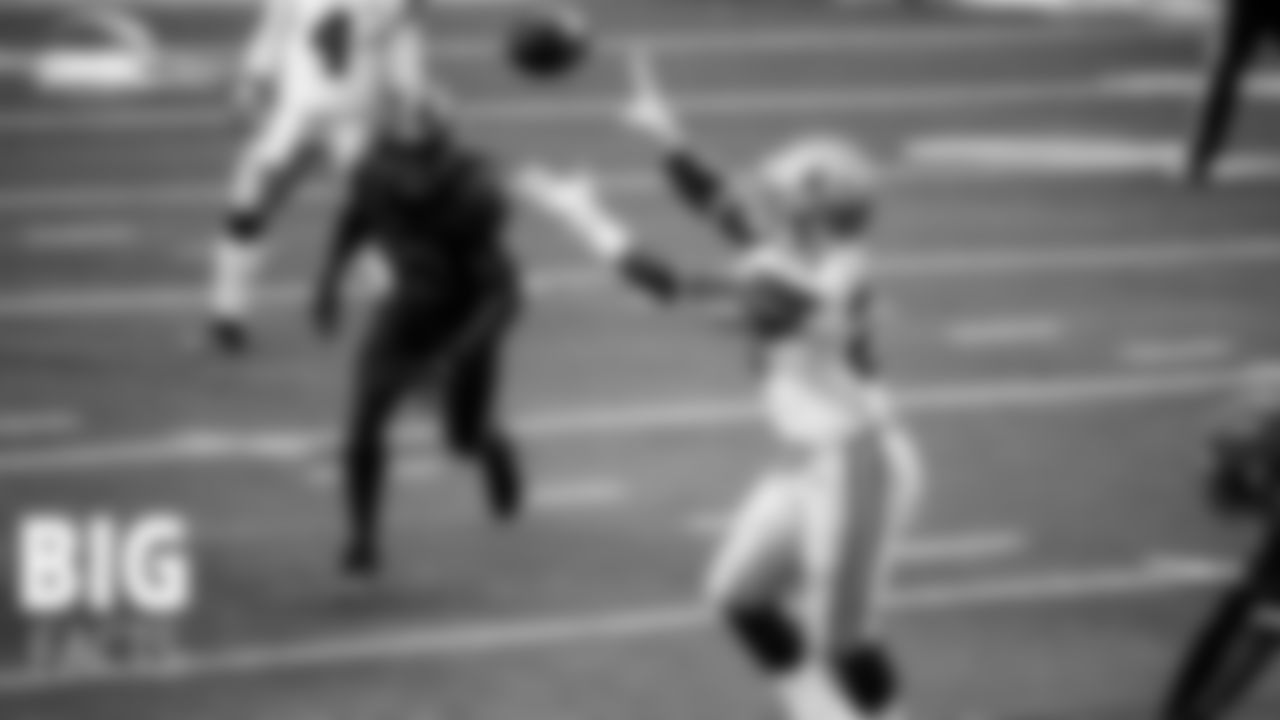 Cowboys receivers currently have the most yards after the catch in the NFL
It's been a group effort from the wide receiving corps this season as the Cowboys sit atop the NFL in yards after the catch. Ezekiel Elliott leads the way with 177 yards (6th) followed by Amari Cooper with 135 (14th). Dallas holds four players inside the top 35 of the category with two more sitting just outside the top 50.