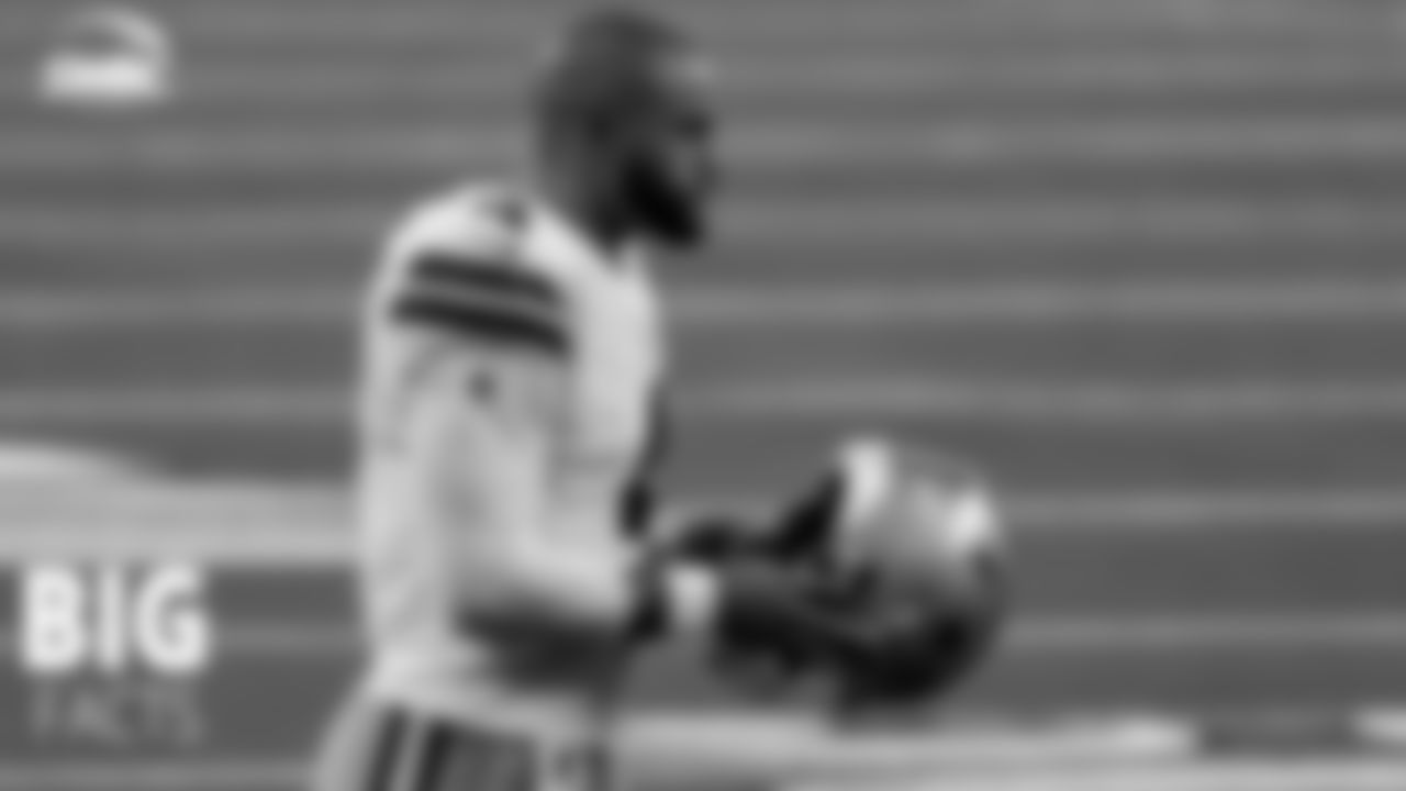 Monday marks the first Cowboys game since 2015 where Dak Prescott is not the starting quarterback
Dak Prescott's franchise-best streak of 68 straight starts at quarterback will come to an end on Monday following his ankle injury last Sunday against the Giants. Since he was drafted in 2016, Prescott has yet to miss a game despite dealing with minor ailments at different times in his career. Ironically, the last signal caller to start a game for Dallas other than Prescott will be in the building Monday, as current offensive coordinator Kellen Moore made a pair of starts in 2015.