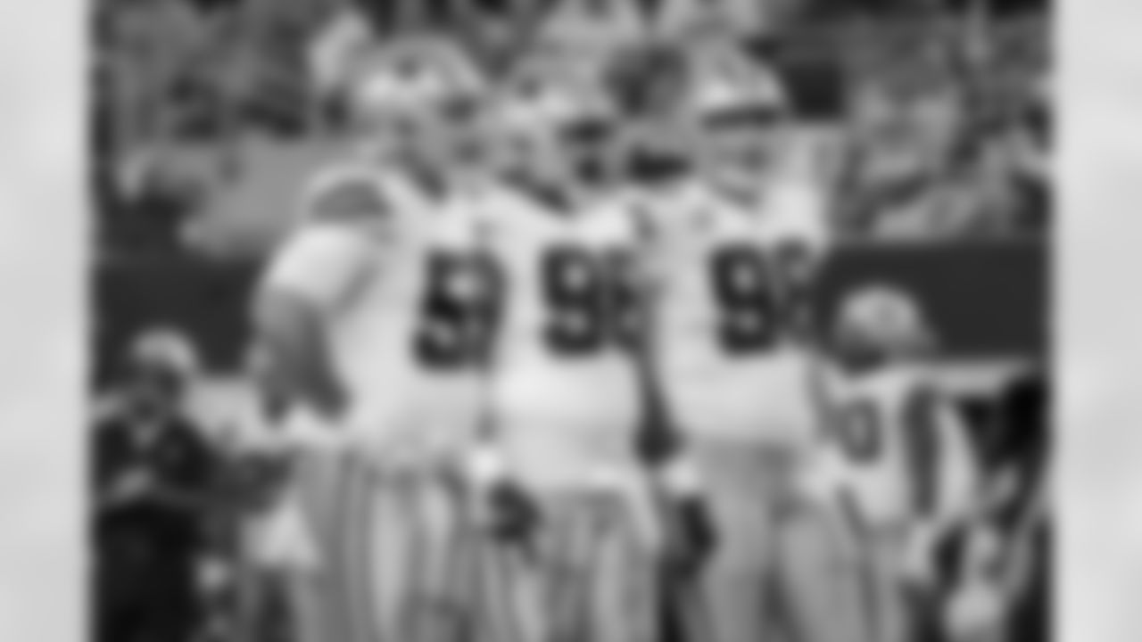 d-20170910_dal_maliek_collins_tyrone_crawford_selects_jj42611.jpg
