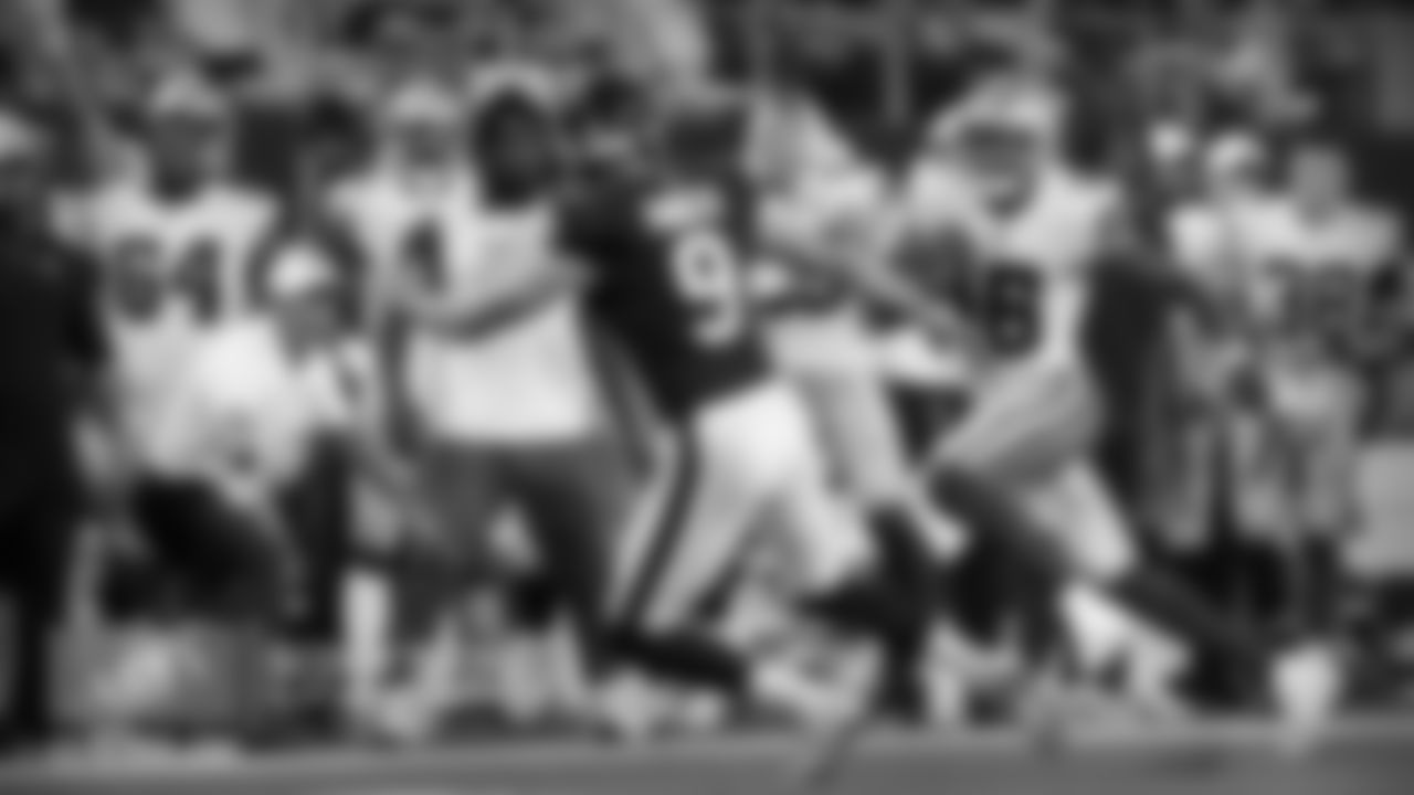 I told you to keep an eye on where Devin Smith and Cedrick Wilson lined up on special teams, so here is the breakdown from the game. Smith lined up at L1 on the kickoff team, left flyer on the punt team and left flyer blocker on the punt return. Wilson lined up at R4 on the kickoff team, right flyer on the punt team and deep man on the punt return. I thought Smith was more physical as a cover man and he received an extra rep as a flyer. Where Wilson did his damage was as a returner. He had a big run around the corner and had a chance for another one if he had kept his balance. I still think it's a neck-and-neck situation if they only decide to keep one of them at receiver. Really hard to call.