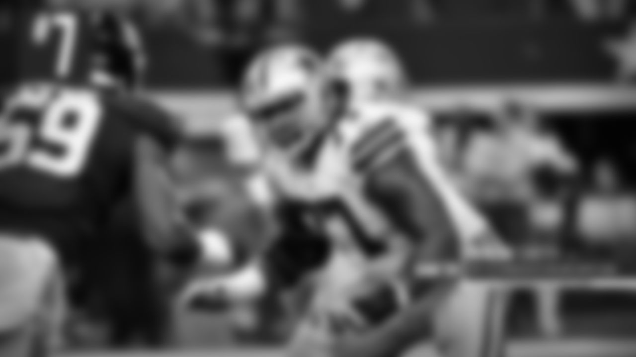 7. Tyron Smith – You didn't hear much about Tyron on Sunday. That's always a good thing. You also didn't see Dak get sacked at all and rarely even rushed. Smith handled his business just fine, and did so despite dealing with some minor injuries throughout camp and the preseason. He was dominant at camp even with the setbacks and he looked the same on Sunday.
