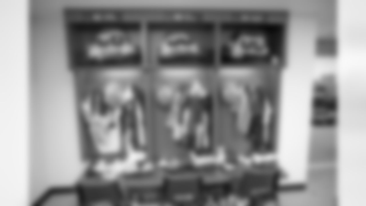 london_lockers_dal_jax_quickies017.jpg