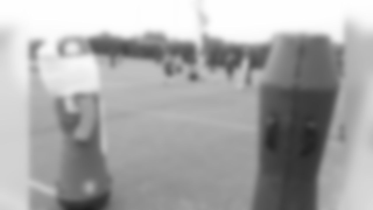 temp20130529_DAL_OTA_quickies24.jpg
