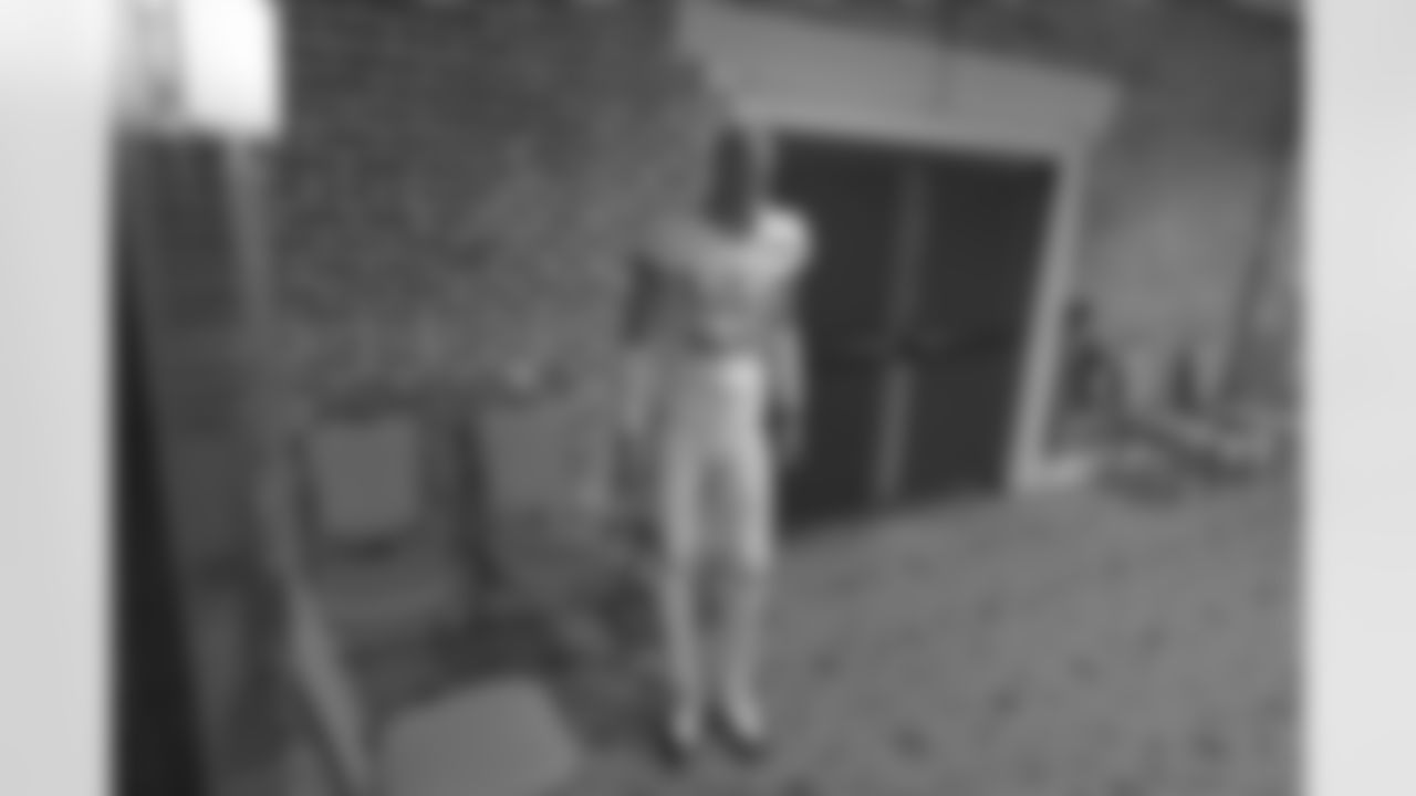 20151004_no_saints_mannequin01.jpg