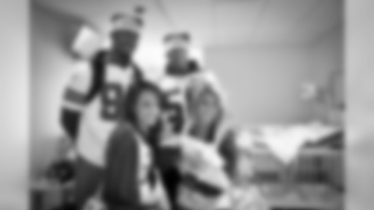 20161205_hospital_visits_medical_city_selects_jj10518.jpg