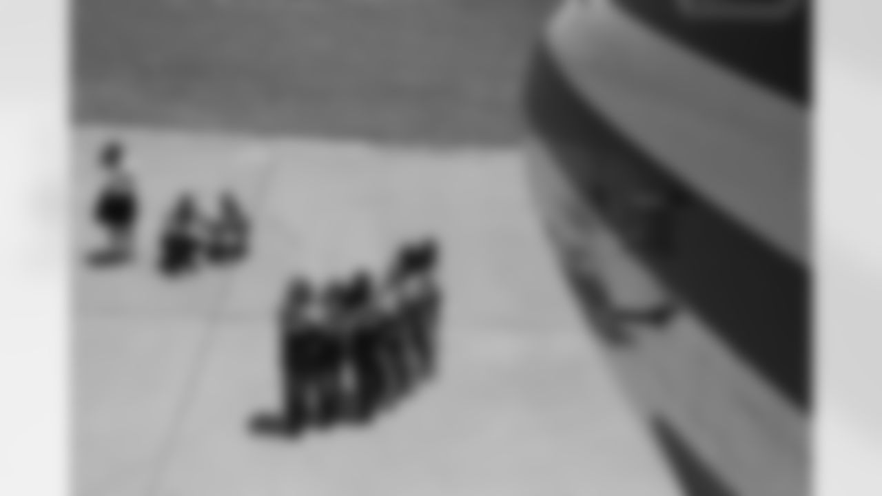 20150728_dal_dfw_cheers02.jpg