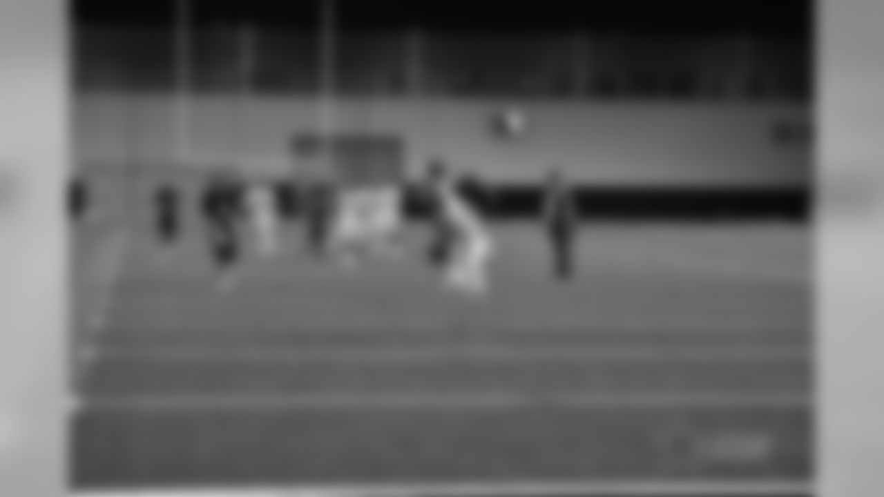 the_star_kickoff_jj0967.jpg