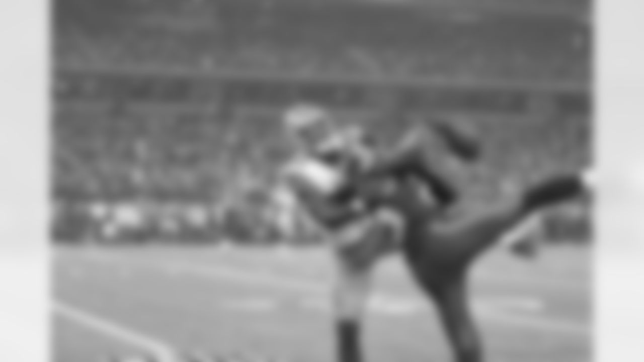 01 November 2015: Views
of the Dallas Cowboys during the Cowboys 13-12 loss to the Seattle Seahawks at AT&T Stadium in Arlington, Texas. Photo by James D. Smith/Dallas Cowboys
