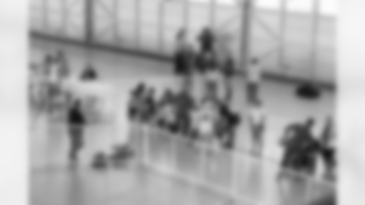 20150728_dal_pointmugu_military_fans05.jpg