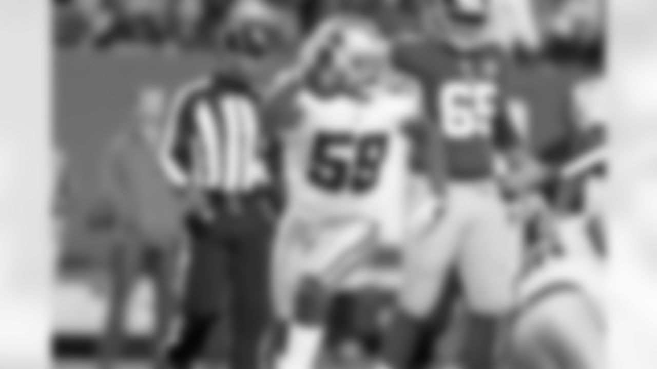 hitchens_20141123_dal_nyg_quickies107.jpg