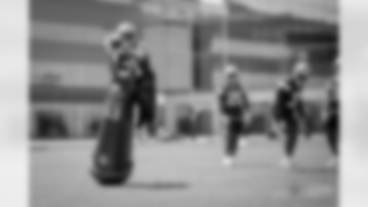 20180605_otas_byron_jones_selects_jj_98206.jpg
