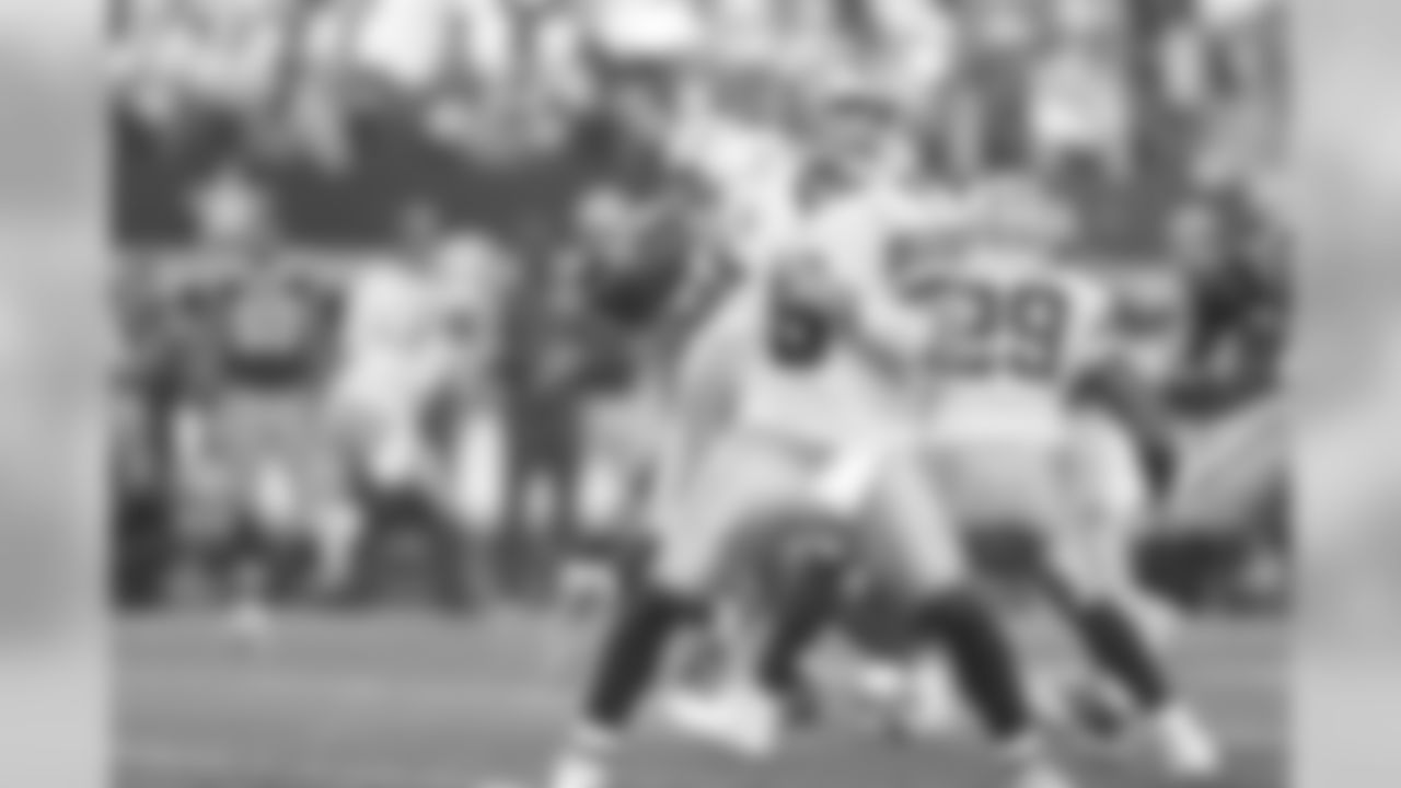 temp20131215_GB_DAL_quickies123.jpg