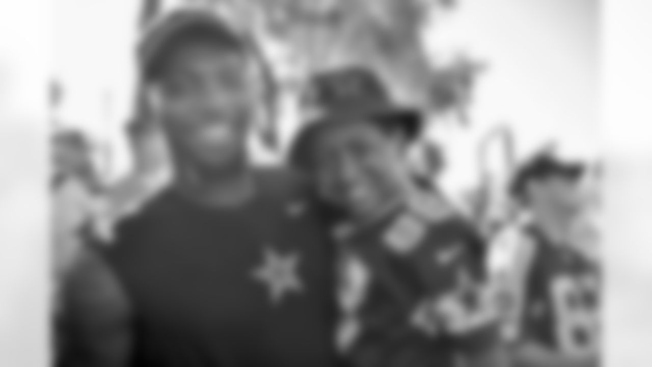 20170725_dal_dez_bryant_joshua_williams_afternoon_selects_jj18735.jpg