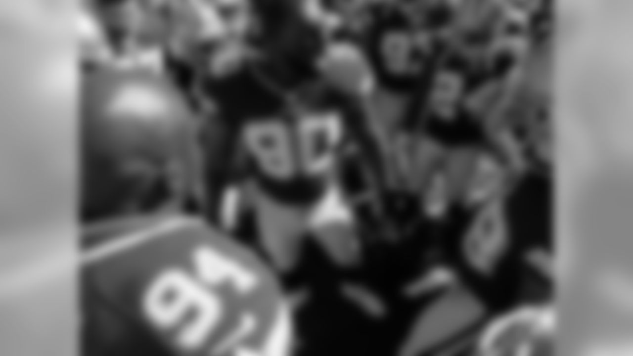 2012 - Ratliff fires up the team during the pre game huddle before the Cowboys-Panthers matchup.