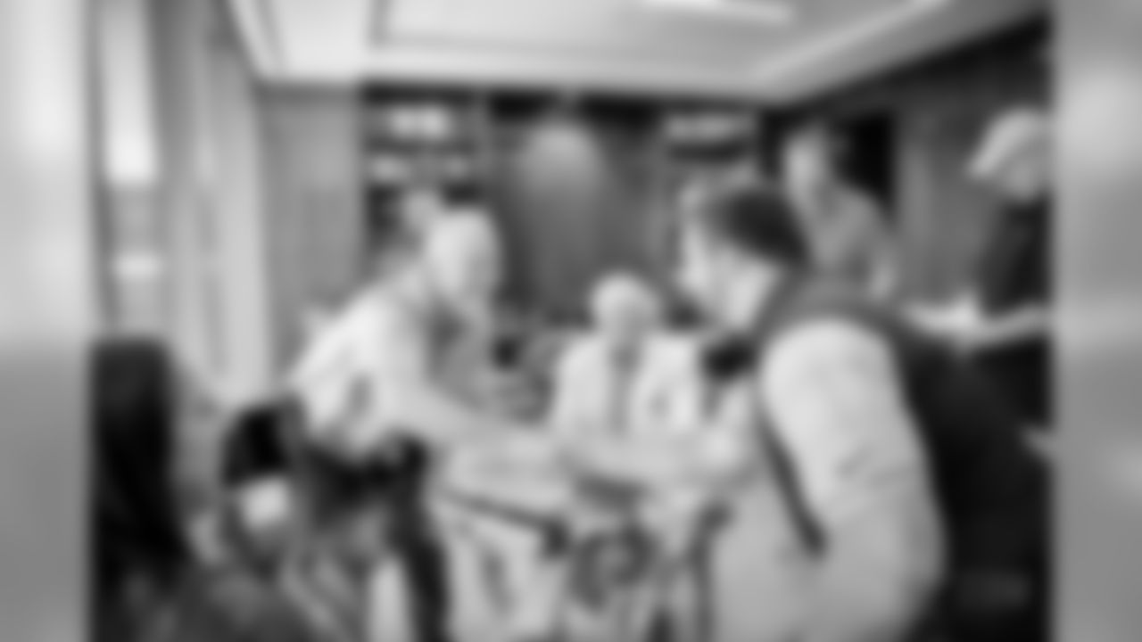 20180614_Zack MArtin Signs_Selects_JJ_102116