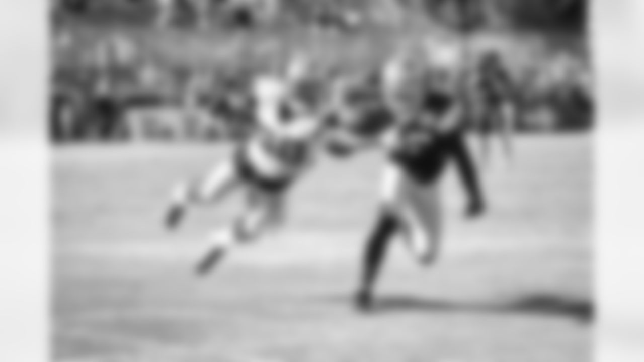 08022015_training_camp_afternoon_dez_bryant_jj748.jpg
