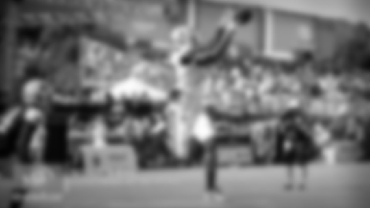 With no Amari Cooper (heel) and Randall Cobb (vet day) in the lineup, the majority of the offensive production was put on the shoulders of Michael Gallup -- and he delivered. Gallup was by far the most productive receiver on the field and it wasn't even close. Inside or outside, it didn't matter. Gallup was making plays. Where he has become especially effective is on those in-breaking routes. Gallup not only has the courage to go inside and snatch the ball, but he's also been able to turn up the field quickly to finish the play. There were several snaps where Prescott hit him on the move and you noticed an extra gear.