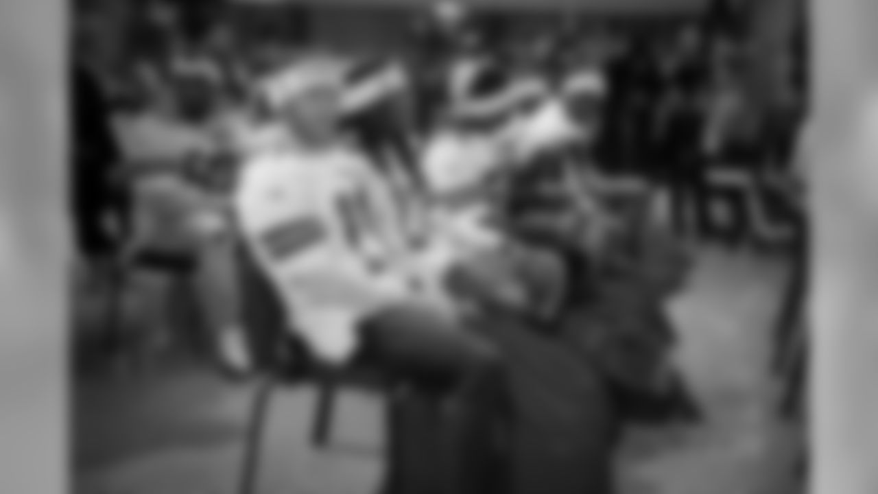 20161205_dal_childrens_hospital_visit11.jpg