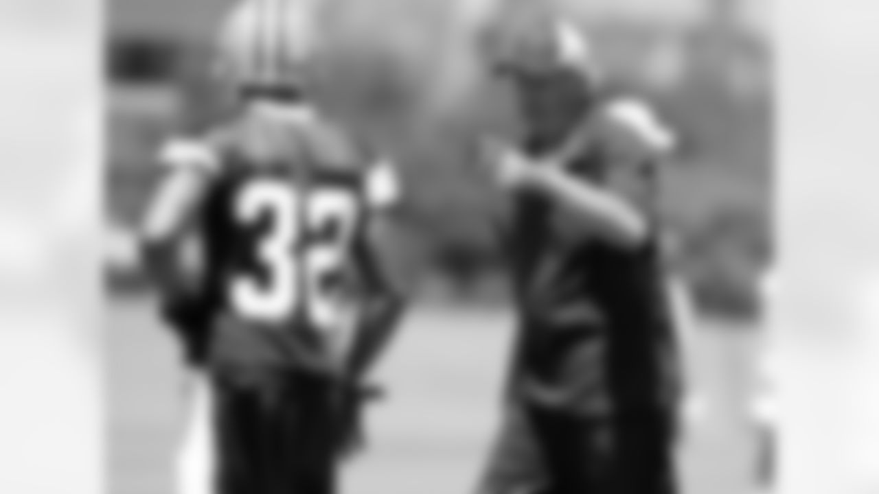 Monte Kiffin offers some advice to Orlando Scandrick.