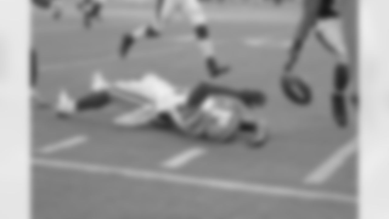 temp20130817_DAL_AZ_quickies072.jpg