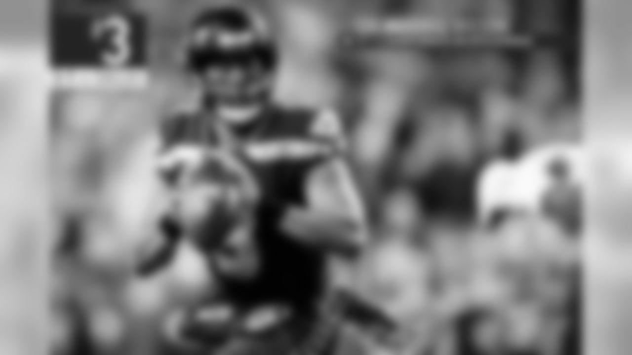 Russell Wilson (Sea) – The weapons around him keeping going away but his stats are increasing by the year. Wilson put the Seahawks on his back last year and nearly carried his team into the playoffs. He's developed as a passer, making him a danger-russ dual threat at all times.